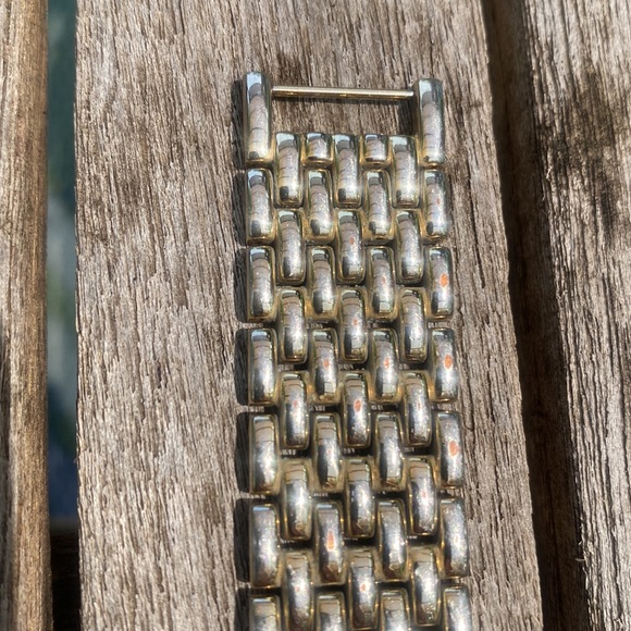 Embassy by Gruen Gold Tone Diamond Quartz Womens Watch Black Dial GEM2411L - Picture 4 of 6